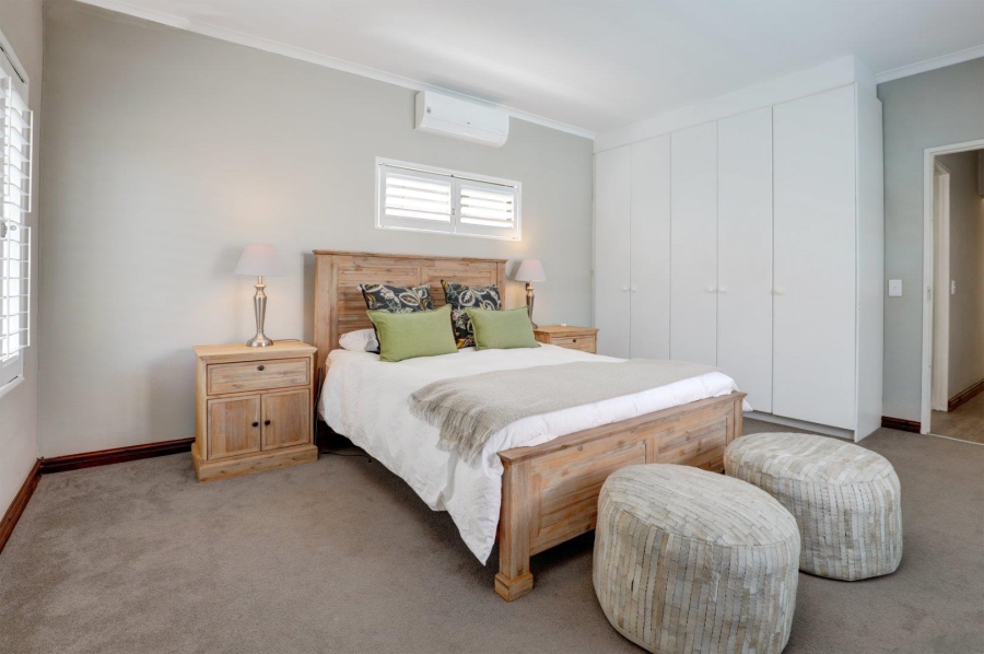 5 Bedroom Property for Sale in Van Riebeeckshof Western Cape